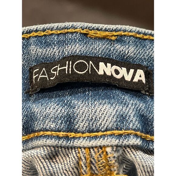 Distressed Light Wash Denim Jeans Ripped Vintage Style Size 7 B-900‎ - Picture 4 of 6